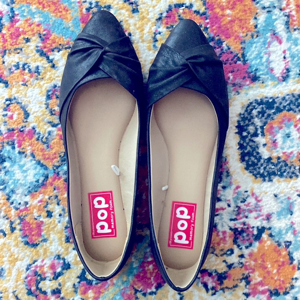 Pop women’s size 10 🥿 black flats worn once!